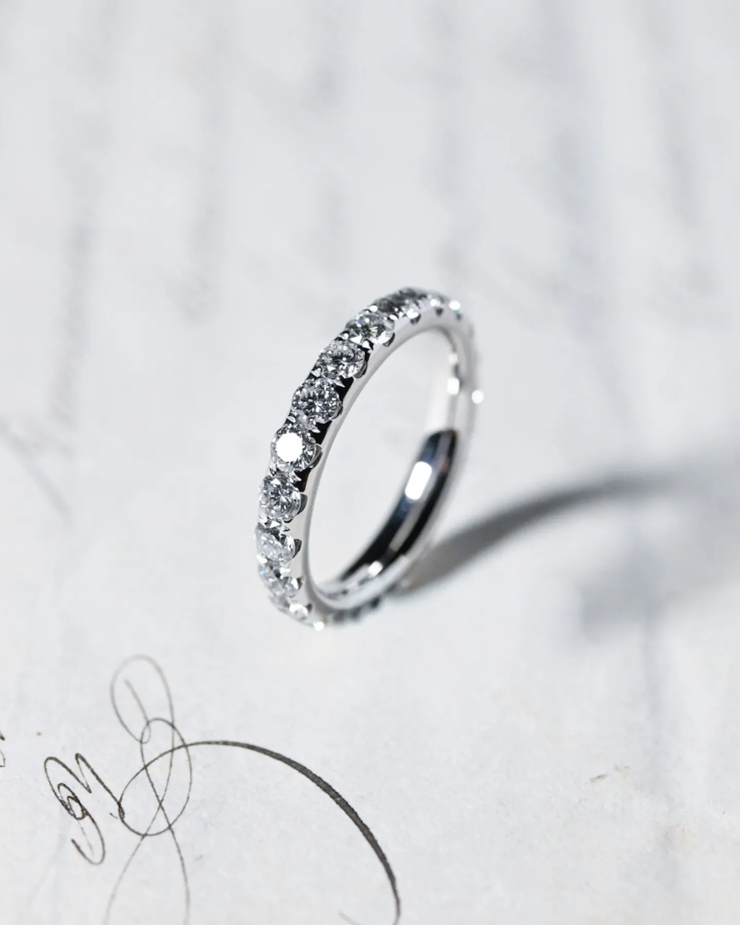 💍 不動の人気を誇る、フルエタニティリング