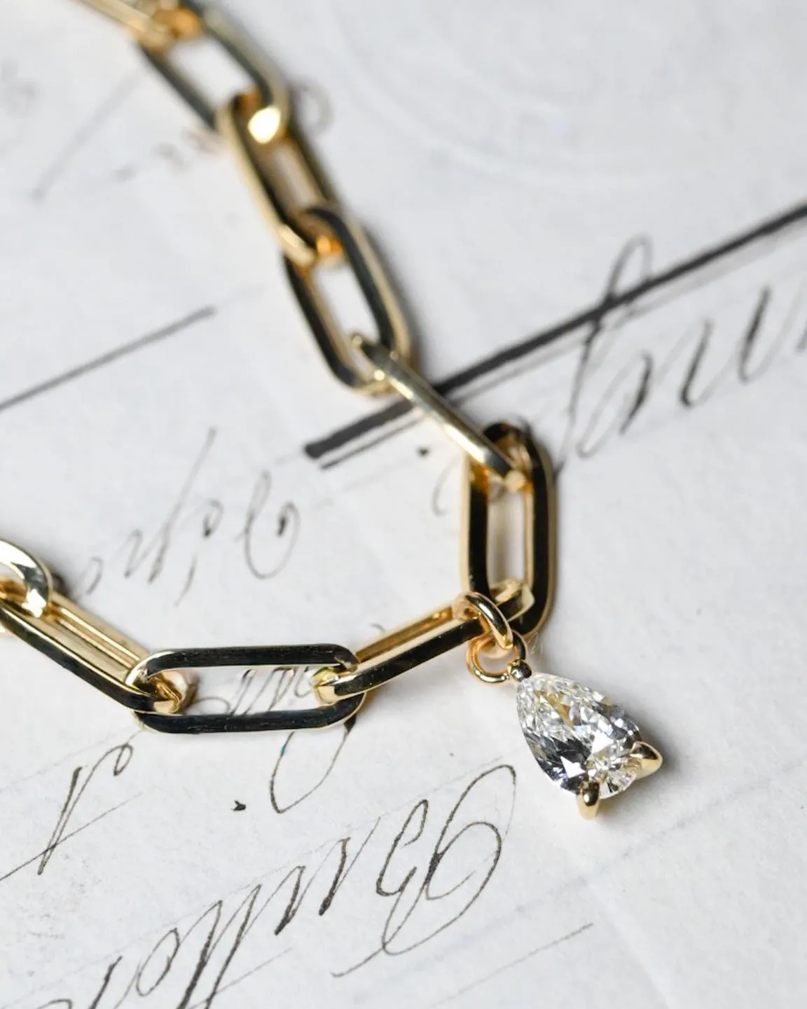 ✨ 中空クリップチェーン ブレスレット